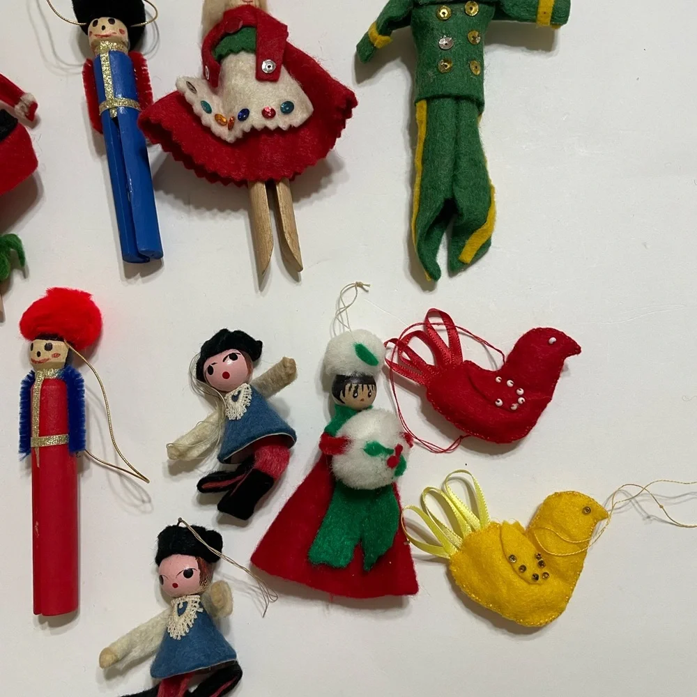 CHRISTMAS Vintage Bundle Felt Yarn Handmade Christmas Tree Holiday Ornaments